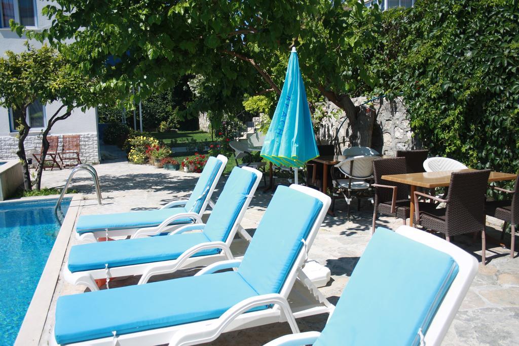 Parla Apart Hotel Cesme Exterior photo