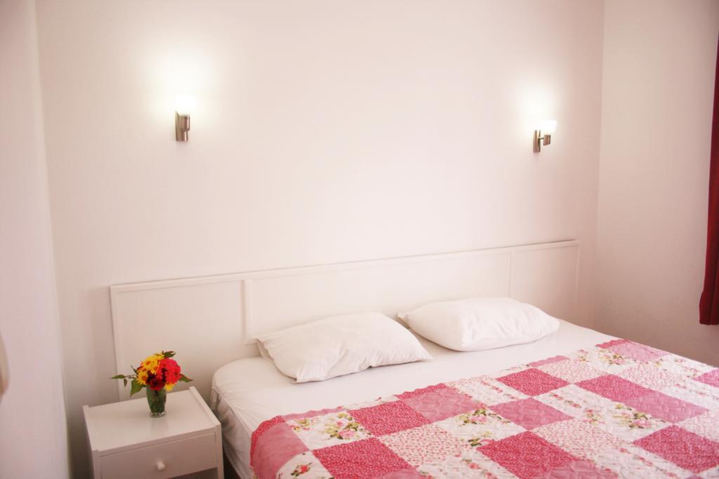 Parla Apart Hotel Cesme Exterior photo